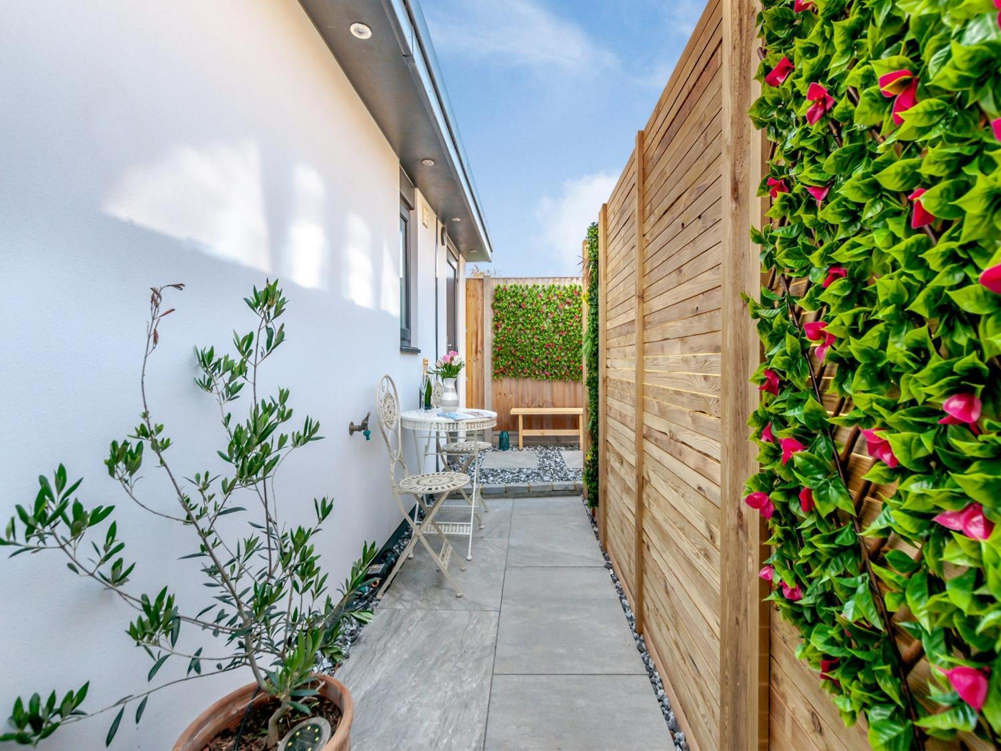 Vitamin Sea Residency Herne Bay Exterior photo