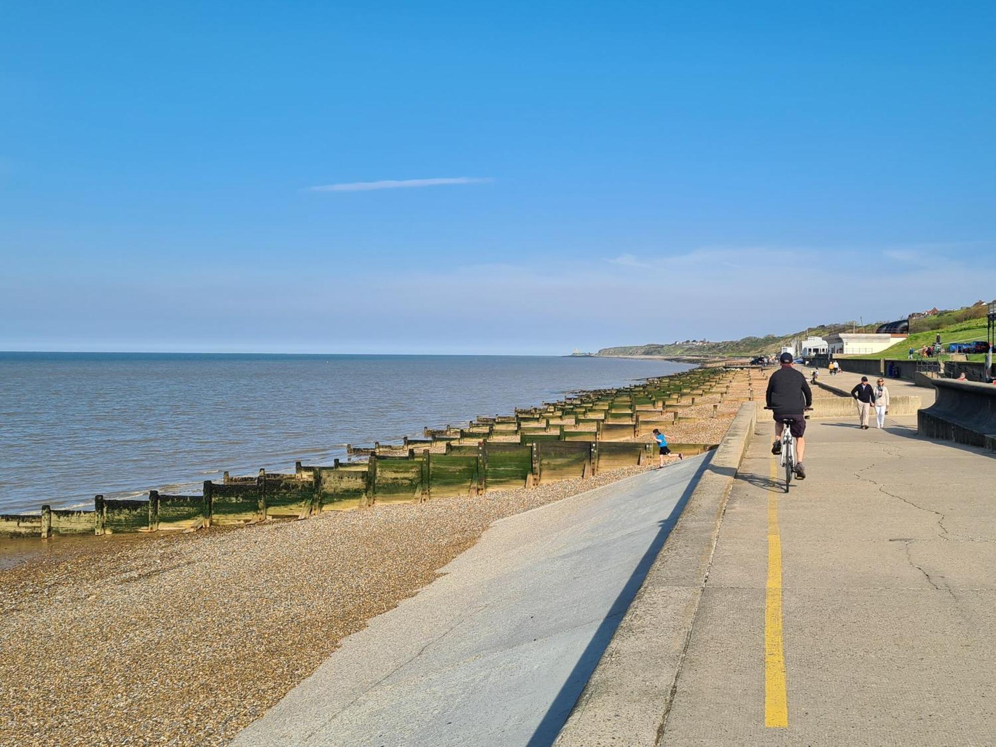 Vitamin Sea Residency Herne Bay Exterior photo