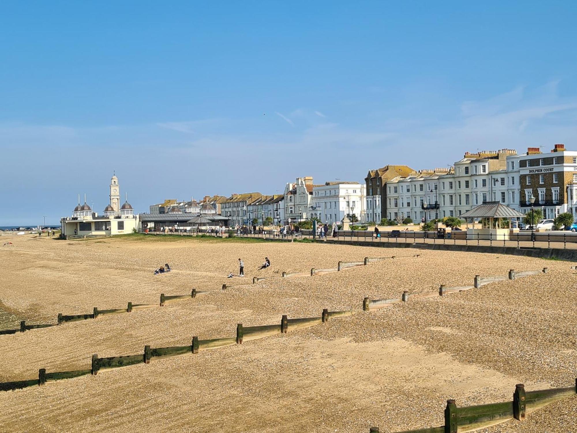 Vitamin Sea Residency Herne Bay Exterior photo